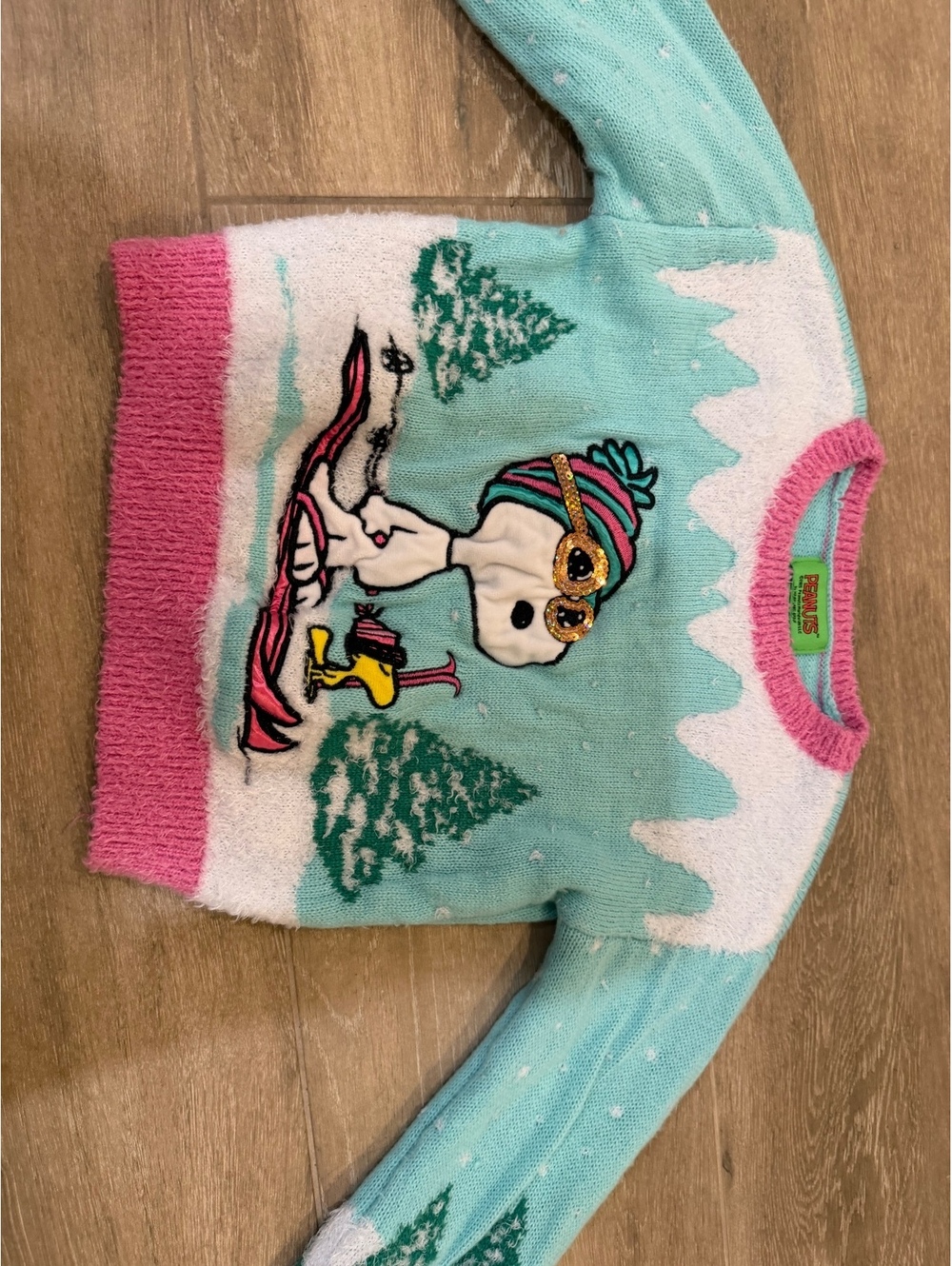 Peanuts Snoopy Skiing Holiday Sweater — Girls’ Size 7